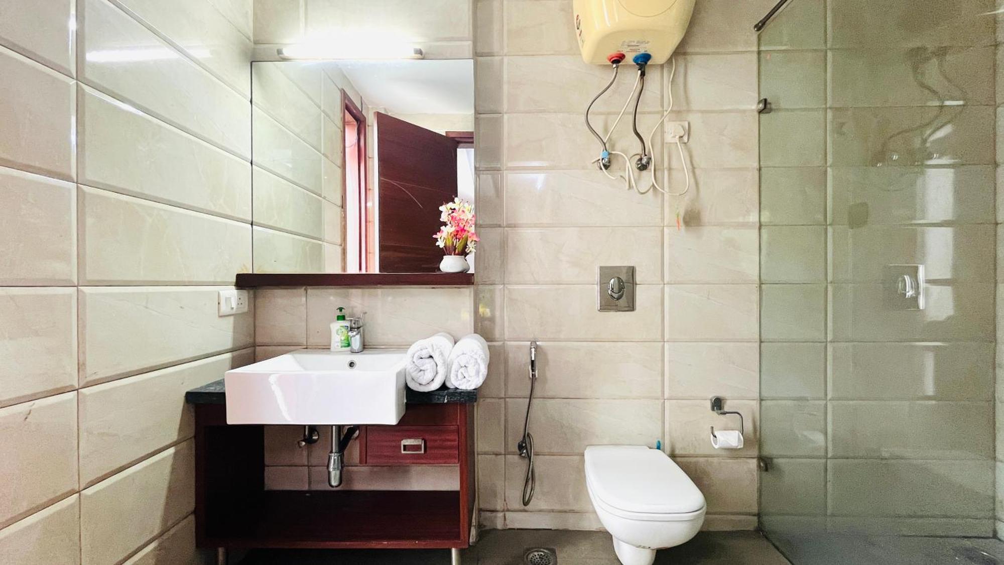 Olive Service Apartments - Green Park New Delhi Room photo
